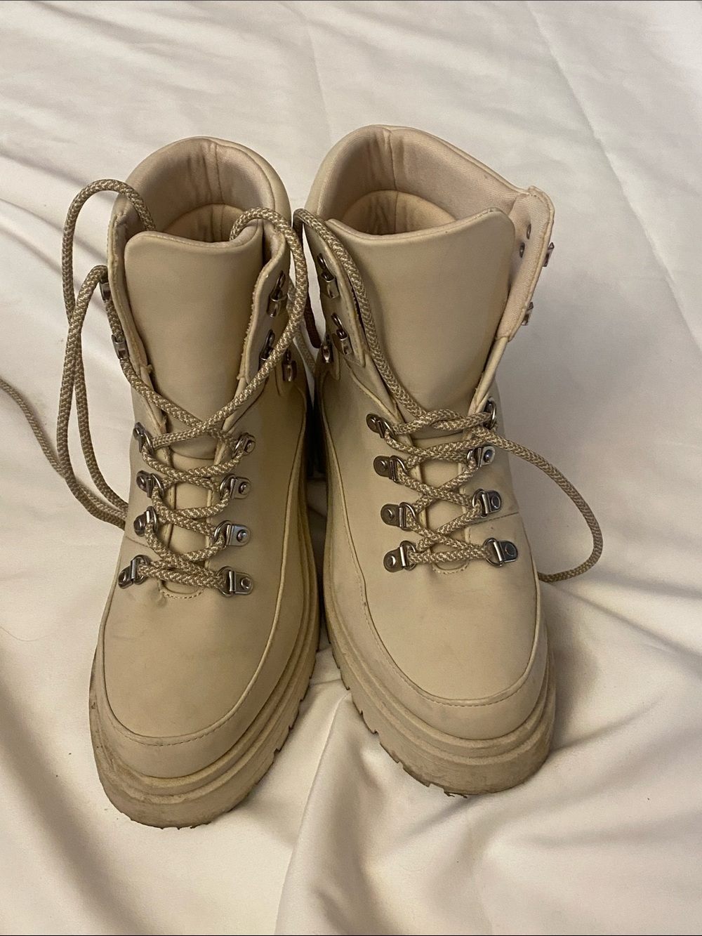 Women’s Chunky Lace-Up Hiking Boots in Beige
